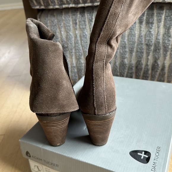 Adam tucker brown suede boots - Picture 4 of 4